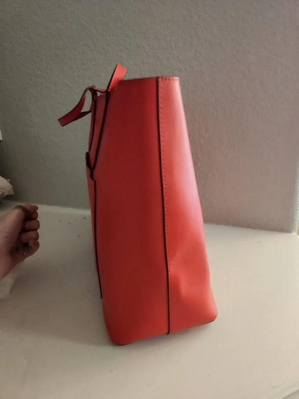 Like New Kate Spade NY Adel Coral Leather Shoulder Bag Purse